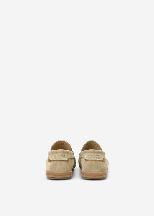 727 dusty sand